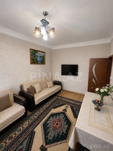 Сдаётся 2-комн. вторичка 45 м², м. Мемар Аджеми, photo 1 from 10