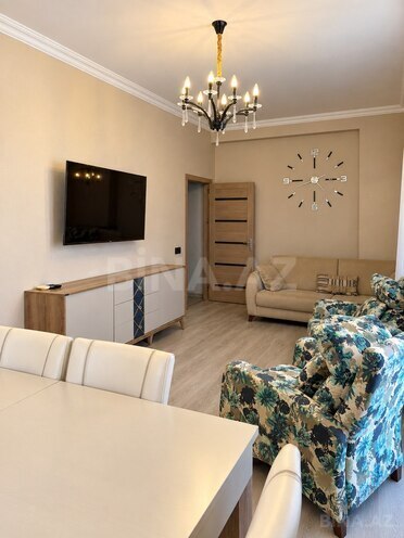 İcarəyə verilir 2 otaqlı yeni tikili 70 m², 28 May m., photo 3 from 11