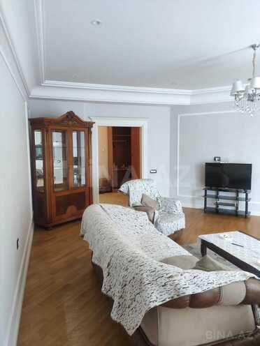 İcarəyə verilir 3 otaqlı yeni tikili 132 m², 28 May m., photo 5 from 30