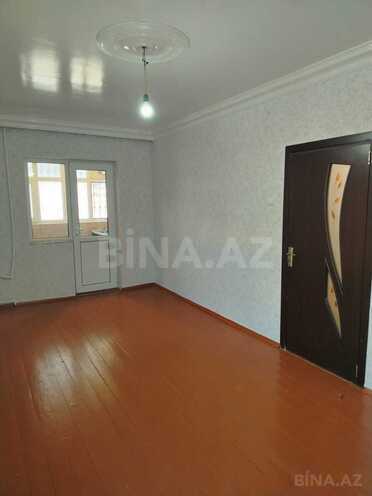 Satılır 2 otaqlı köhnə tikili 35 m², Qaraçuxur q., photo 1 from 16