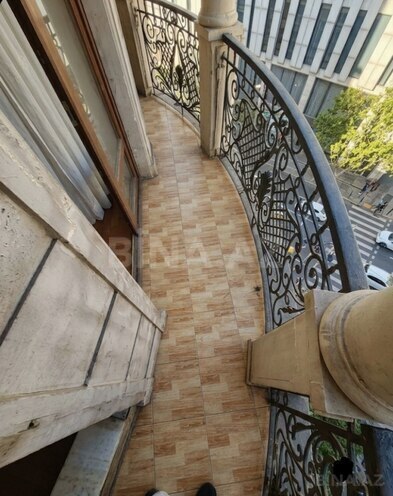 Satılır 4 otaqlı yeni tikili 215 m², 28 May m., photo 11 from 32
