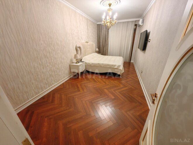 Satılır 4 otaqlı yeni tikili 215 m², 28 May m., photo 24 from 32