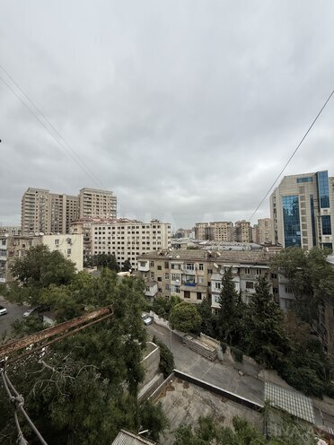 Продаётся 3-комн. вторичка 85 м², м. Низами, photo 16 from 19