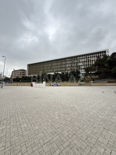 Продаётся 3-комн. вторичка 85 м², м. Низами, photo 3 from 19