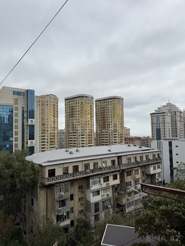 Продаётся 3-комн. вторичка 85 м², м. Низами, photo 13 from 19