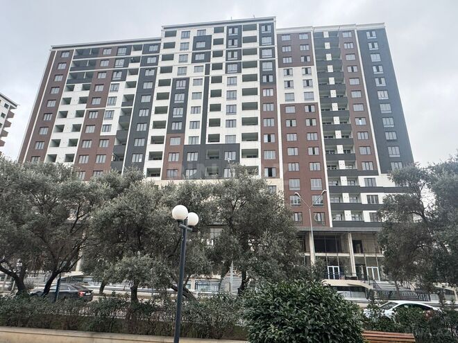 Продаётся 3-комн. новостройка 126 м², м. Нефтчиляр, photo 1 from 10