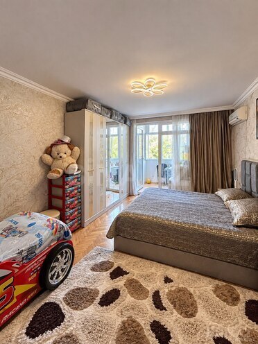 Satılır 3 otaqlı köhnə tikili 75 m², Elmlər Akademiyası m., photo 5 from 16