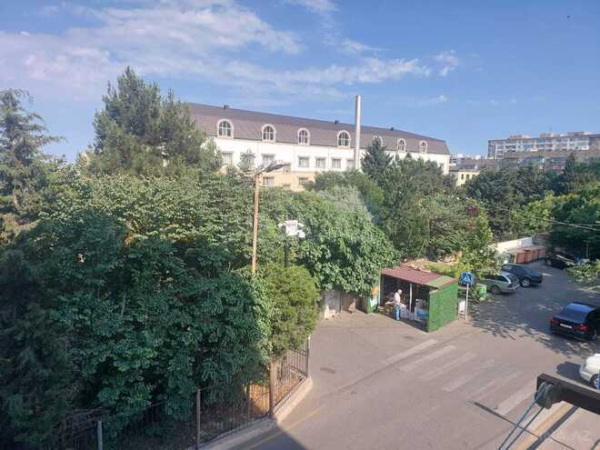 Продаётся 2-комн. вторичка 50 м², м. Элмляр Академиясы, photo 14 from 15