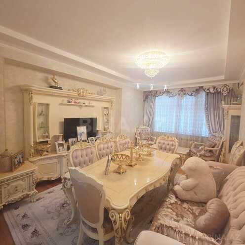Продаётся 3-комн. новостройка 121 м², м. Кара Караев, photo 4 from 17