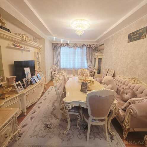 Продаётся 3-комн. новостройка 121 м², м. Кара Караев, photo 1 from 17