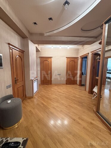 Продаётся 3-комн. новостройка 123 м², м. Ази Асланов, photo 4 from 17
