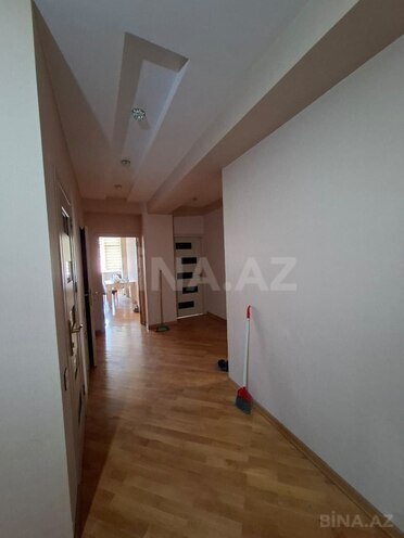 Сдаётся 3-комн. новостройка 97 м², м. Иншаатчылар, photo 1 from 26