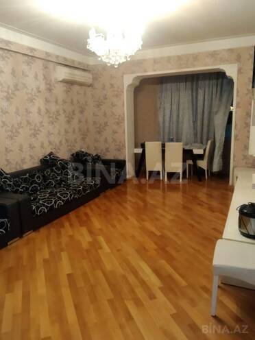 Продаётся 3-комн. вторичка 75 м², м. Мемар Аджеми, photo 1 from 9