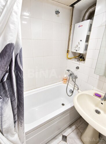 Satılır 3 otaqlı köhnə tikili 80 m², Elmlər Akademiyası m., photo 13 from 14