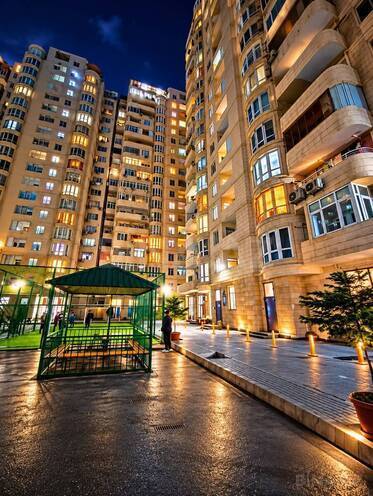 Продаётся 2-комн. новостройка 70 м², м. 8 ноября, photo 1 from 13
