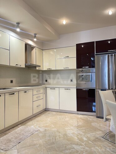 İcarəyə verilir 3 otaqlı yeni tikili 150 m², 8 Noyabr m., photo 9 from 28