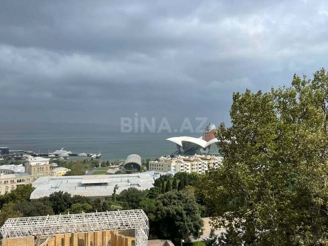 Сдаётся 3-комн. новостройка 130 м², м. Ичеришехер, photo 29 from 32