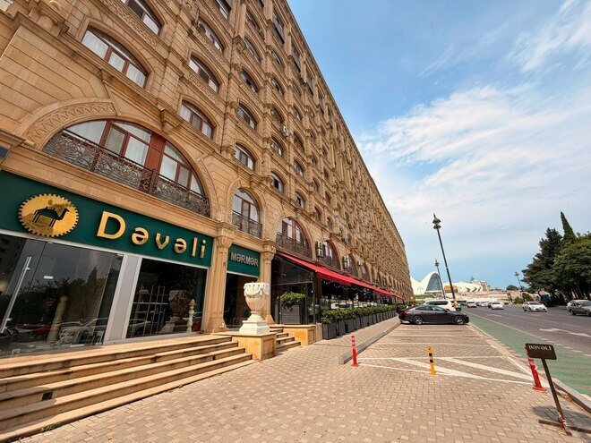 Satılır 4 otaqlı köhnə tikili 111 m², Gənclik m., photo 1 from 16