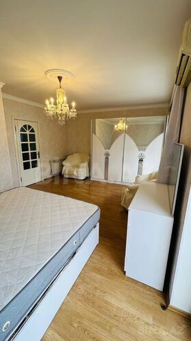 Сдаётся 2-комн. вторичка 65 м², м. Ичеришехер, photo 6 from 13