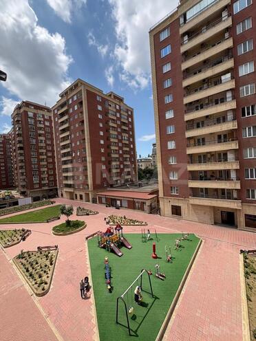 Сдаётся 3-комн. новостройка 120 м², Насиминский  р., photo 1 from 22