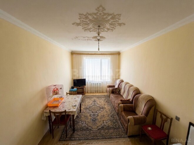 Satılır 2 otaqlı köhnə tikili 55 m², İnşaatçılar m., photo 1 from 17