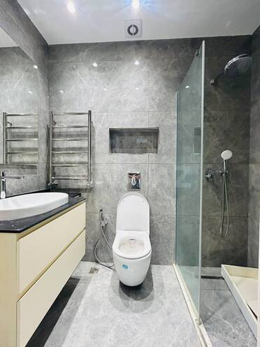 İcarəyə verilir 3 otaqlı yeni tikili 100 m², Bakmil m., photo 15 from 17