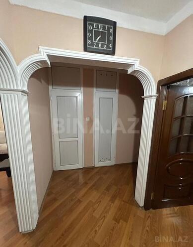 Продаётся 3-комн. вторичка 70 м², м. Ази Асланов, photo 8 from 11
