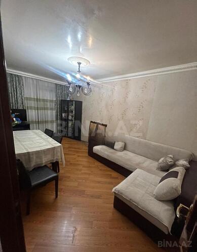Продаётся 3-комн. вторичка 70 м², м. Ази Асланов, photo 1 from 11