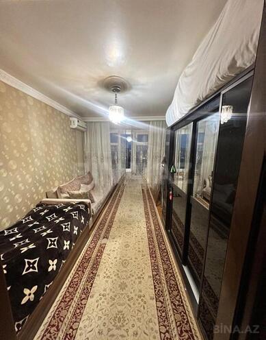 Продаётся 3-комн. вторичка 70 м², м. Ази Асланов, photo 4 from 11