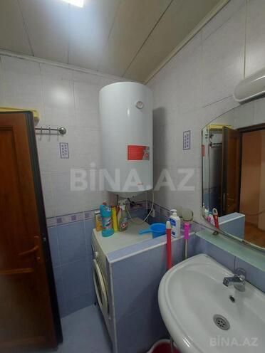 Продаётся 2-комн. вторичка 40 м², м. Нефтчиляр, photo 12 from 13