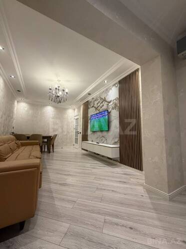 Продаётся 3-комн. вторичка 80 м², м. Халглар Достлугу, photo 1 from 22
