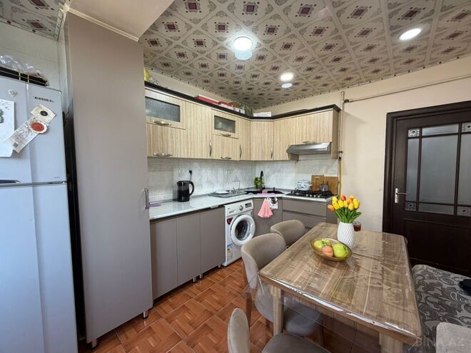 Satılır 2 otaqlı köhnə tikili 65 m², Bakıxanov q., photo 10 from 14