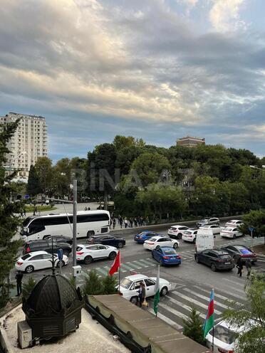 Satılır 2 otaqlı köhnə tikili 35 m², 28 May m., photo 13 from 14