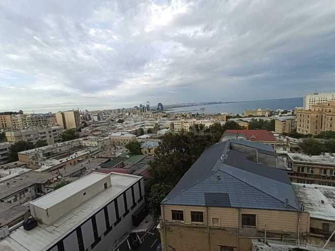 Сдаётся 3-комн. вторичка 185 м², м. Ичеришехер, photo 4 from 23