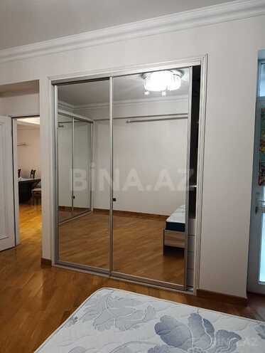 Сдаётся 3-комн. вторичка 185 м², м. Ичеришехер, photo 17 from 23