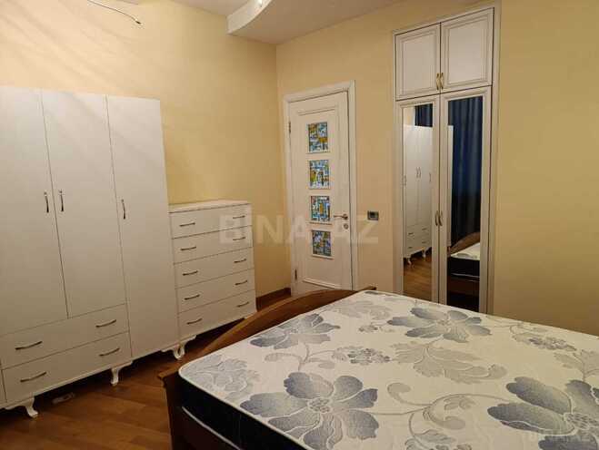 Сдаётся 3-комн. вторичка 185 м², м. Ичеришехер, photo 14 from 23