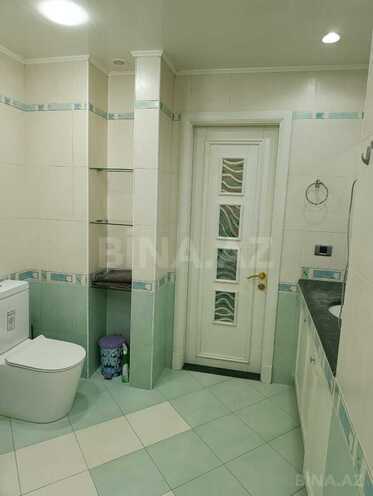 Сдаётся 3-комн. вторичка 185 м², м. Ичеришехер, photo 15 from 23