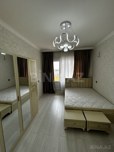 Продаётся 2-комн. вторичка 65 м², м. Кара Караев, photo 4 from 15