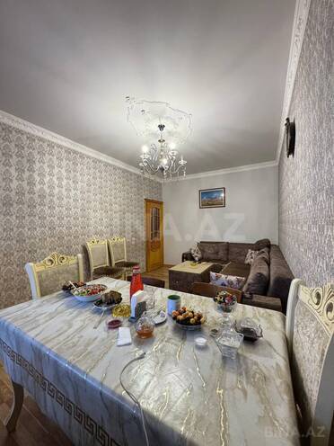 Satılır 4 otaqlı köhnə tikili 110 m², Azadlıq Prospekti m., photo 1 from 30