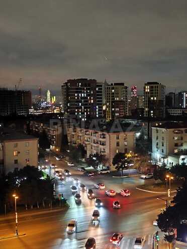 Satılır 2 otaqlı köhnə tikili 57 m², Qara Qarayev m., photo 1 from 24