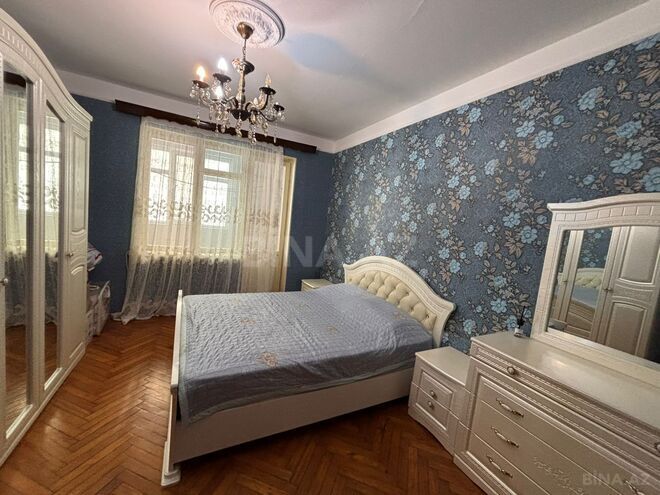 Продаётся 3-комн. вторичка 90 м², м. Нефтчиляр, photo 4 from 17