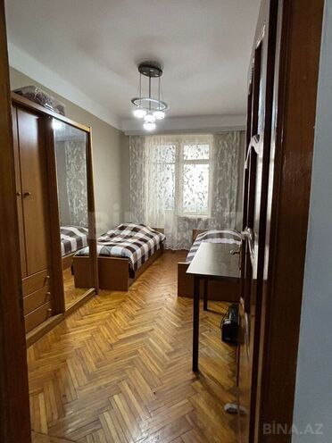 Продаётся 3-комн. вторичка 90 м², м. Нефтчиляр, photo 6 from 17