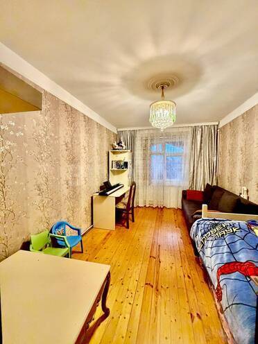 Satılır 4 otaqlı köhnə tikili 100 m², Yeni Günəşli q., photo 7 from 12
