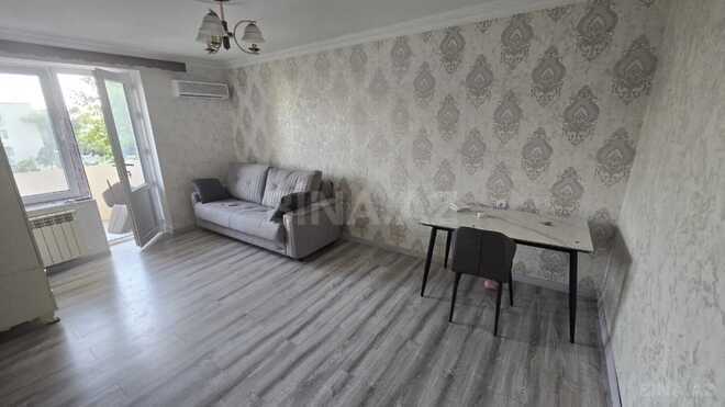 Продаётся 1-комн. вторичка 37 м², м. Кара Караев, photo 3 from 11