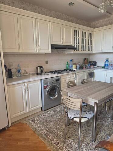 Сдаётся 3-комн. новостройка 135 м², м. Элмляр Академиясы, photo 12 from 15