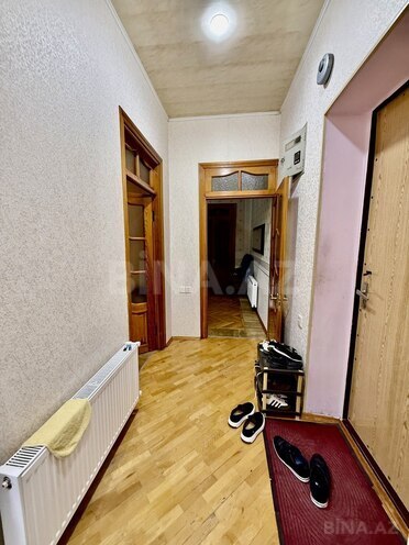Продаётся 2-комн. вторичка 60 м², м. Кара Караев, photo 6 from 11