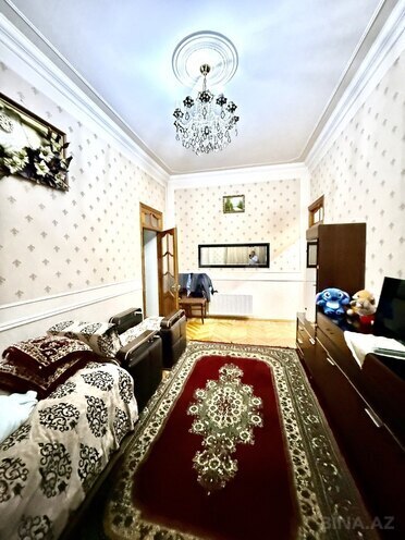 Продаётся 2-комн. вторичка 60 м², м. Кара Караев, photo 3 from 11