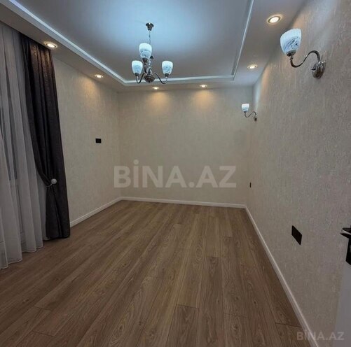 Продаётся 2-комн. вторичка 65 м², м. Ази Асланов, photo 4 from 11