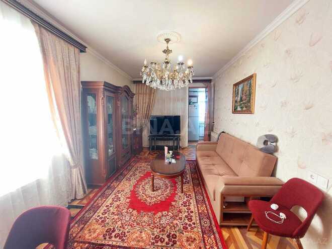 Продаётся 3-комн. вторичка 60 м², м. Азадлыг проспекти, photo 1 from 15