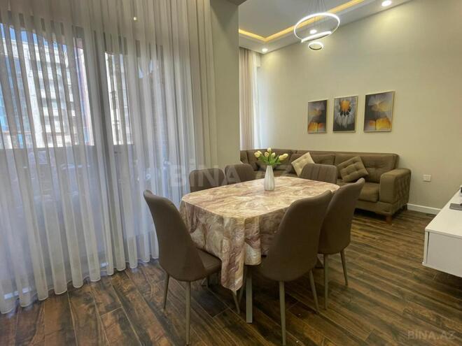 Сдается 3-комн. новостройка 115 м², Насиминский  р., photo 1 from 17